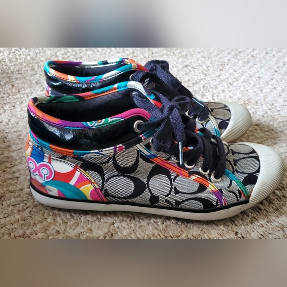Coach Shoes - Coach Women's Signature Canvas Multicolor Low-Top Sneakers